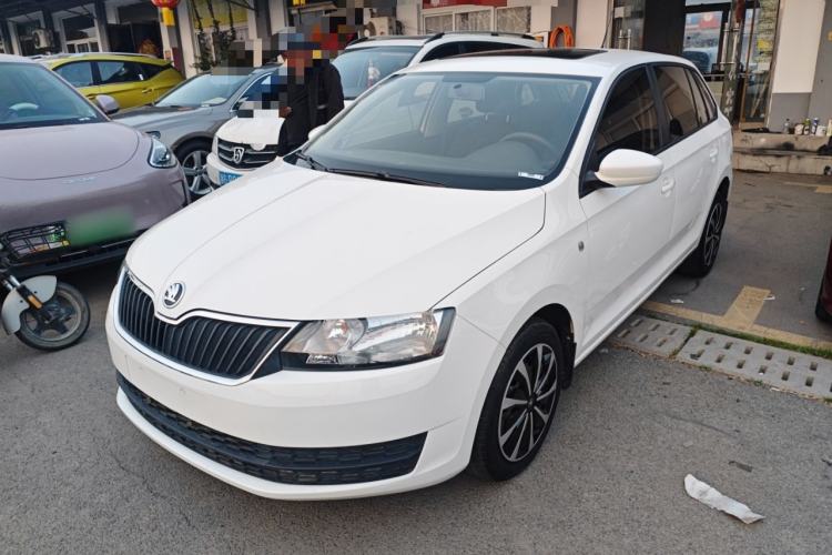 Used Skoda Rapid Spaceback 2016 Revised Version 1.4L Manual Front-Drive Edition
