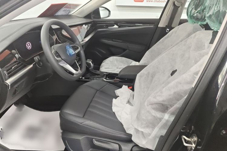 Used Volkswagen Passat New Energy 2025 430 PHEV Hybrid Business Edition Interior 1