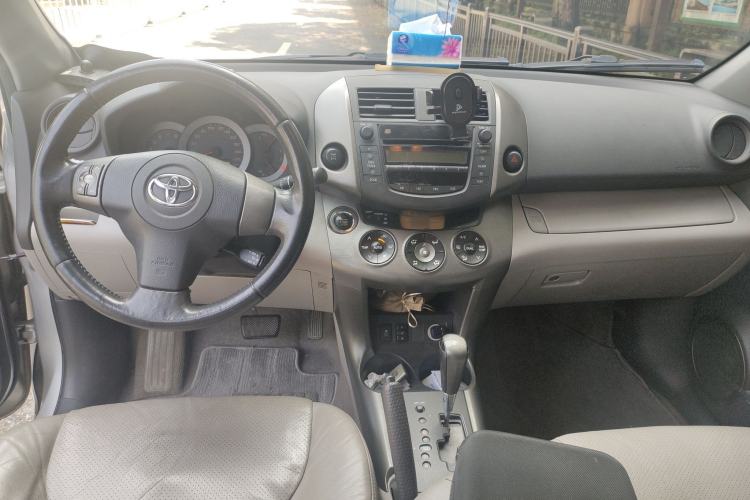 Used Toyota RAV4 2009 2.4L Automatic Luxury Edition
