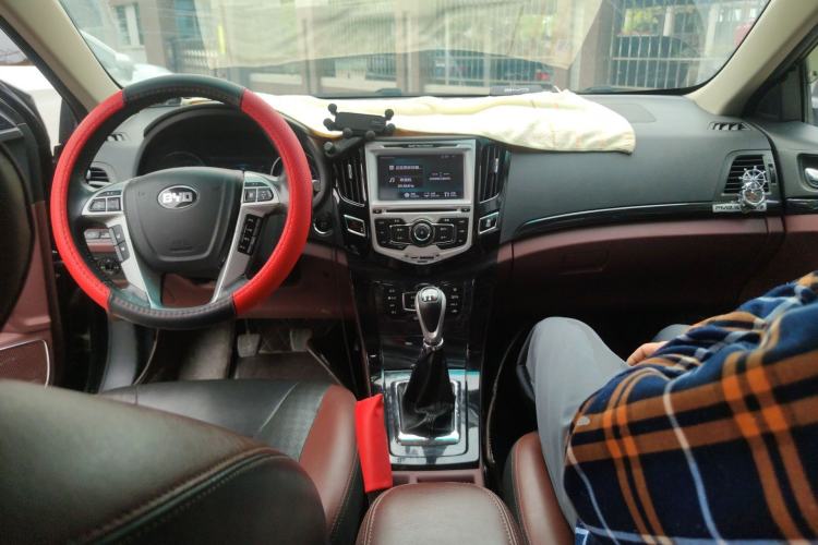 Used BYD Surui 2015 Revised Version 1.5L Automatic Luxury Edition