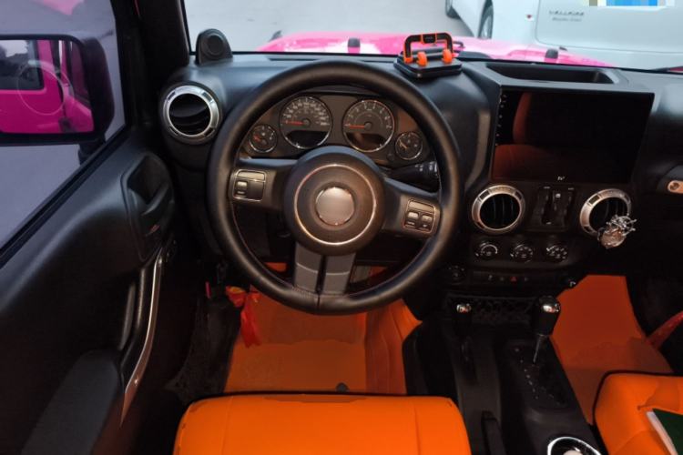 Used Jeep Wrangler 2011 3.8L Sahara Four-Door Edition Steering Wheel