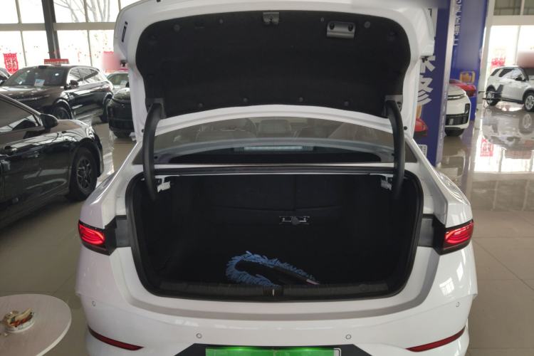 Used BYD Qin PLUS 2025 DM-i Smart Drive 55KM Leading Model
