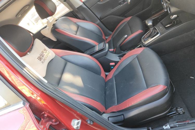 Used Kia KX Cross 2017 1.4L AT GLS
