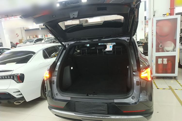 Used Wuling Xingguang S 2024 510 km Flagship Version Trunk