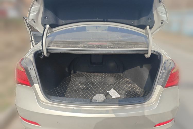 Used Hyundai Mistra 2014 1.8L Automatic Smart GLS
