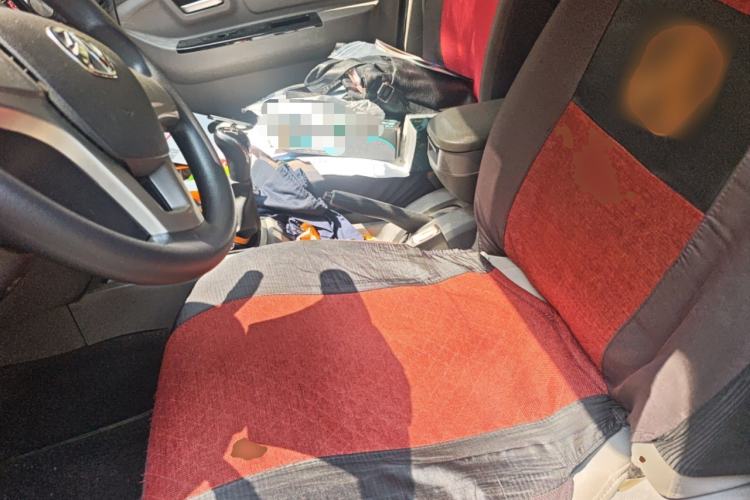 Used BAIC Weiwang M20 2014 1.5L practical type BJ415A Left Front Seat