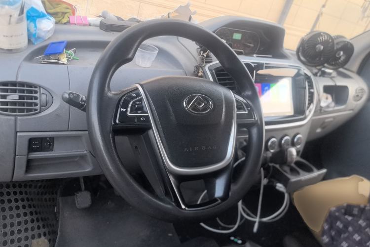 Used SAIC MAXUS Xintu V80 2019 2.5T Classic Edition 6-Speed Manual – Aoyuntong Short Wheelbase Mid-Height Design 5/6 Seats