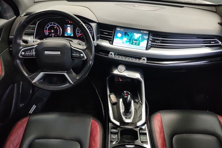 Used Haval H6 2020 2.0 GDIT Automatic GT Champion Edition Center Console
