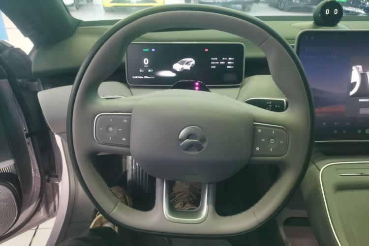 Used Nio ET5T 2025 75 kWh Touring Steering Wheel
