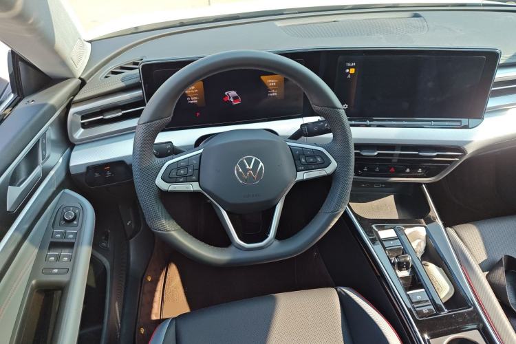 Used Volkswagen Lamando 2025 Lavida L 280TSI DSG Cool & Spicy Edition Steering Wheel