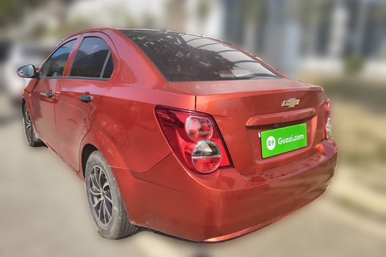 Used Chevrolet Aveo Sonic 2011 Sedan 1.4L MT SL