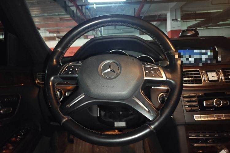 Used Mercedes-Benz E-Class 2014 Facelifted E 260 L Luxury Edition Steering Wheel