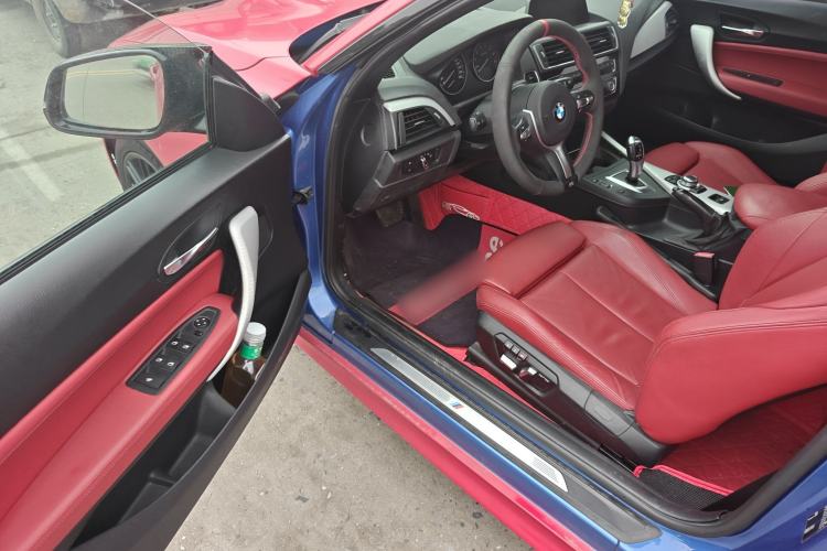 Used BMW 2 Series 2015 220i Convertible Coupe Leading Model
