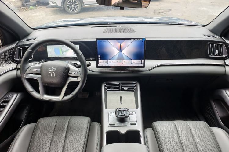 Used BYD Song Pro New Energy 2025 2nd Generation Intelligent Driving Version DM-i 75KM Leading Edition Interior 1