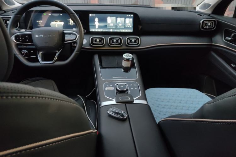 Used Chery Tiggo 9 2023 2.0T Dual-Clutch Two-Wheel Drive Leading Edition 5 Seats
