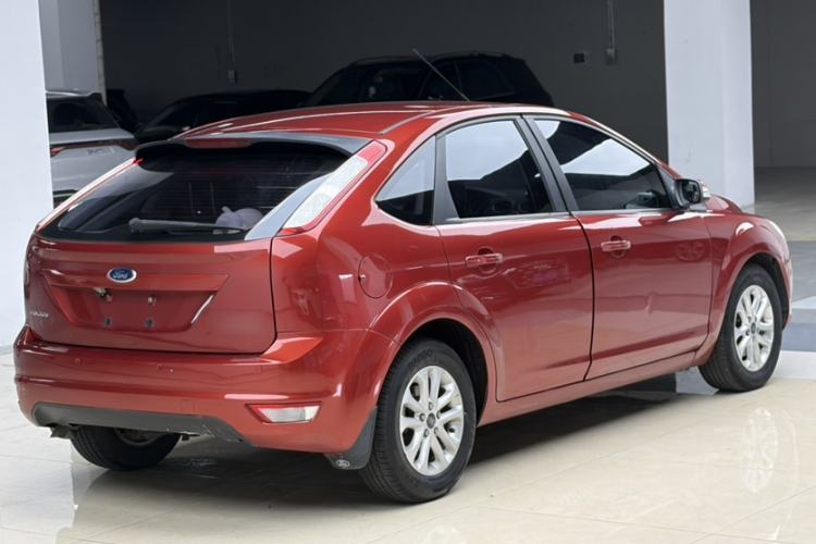 Used Ford Focus 2013 Hatchback Classic 1.8L Automatic Base Model