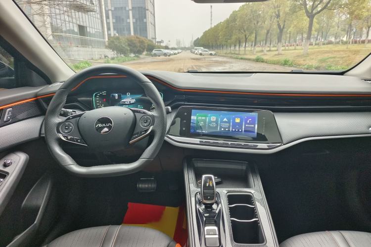 Used Dongfeng Aeolus Yixuan MAX 2023 1.5T Ultra-Stylish Trendsetting Dad Edition
