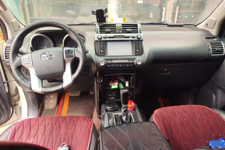 Used Toyota Prado 2016 2.7L Automatic Luxury Edition Center Console