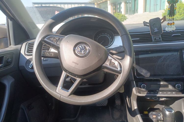 Used Skoda Rapid 2020 1.5L Automatic Comfort Edition
