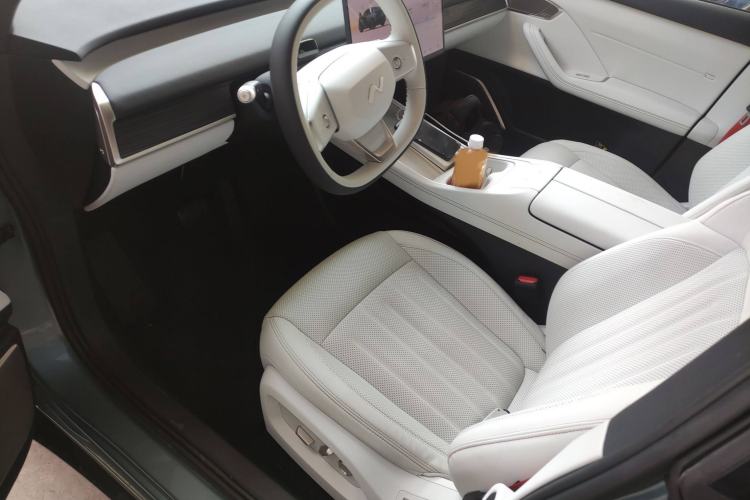 Used ONVO L60 2024 60 kWh Rear-Drive Version