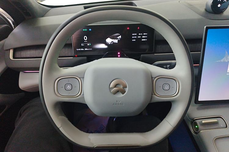 Used Nio ES8 2023 100kWh Signature Edition
