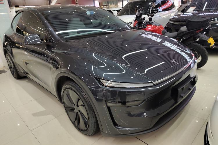 Used Tesla Model Y 2025 Long-Range All-Wheel Drive First Edition
