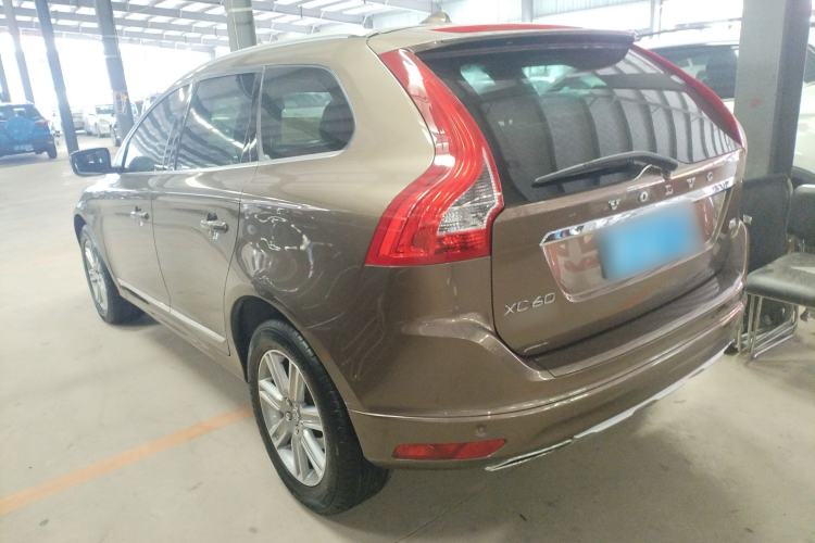 Used Volvo XC60 2016 T5 Smart Version Exterior 2