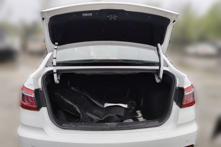 Used CHANGAN Eado DT 2018 1.6L Manual Comfort Model
