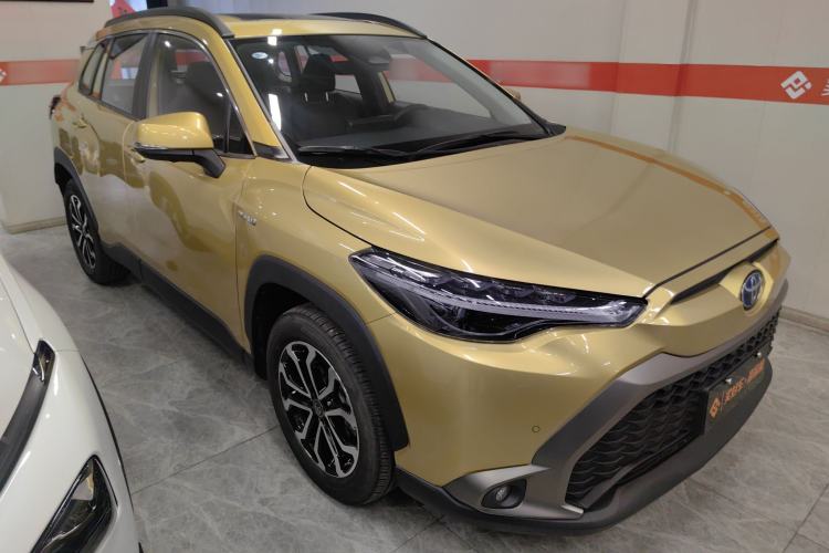 Used Toyota FRONTLANDER 2023 2.0L Smart Electric Hybrid Dual-Engine Deluxe Version
