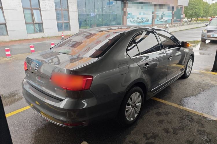 Used Volkswagen Sagitar 2015 230TSI Automatic Comfort Version Rear Right 45 Deg