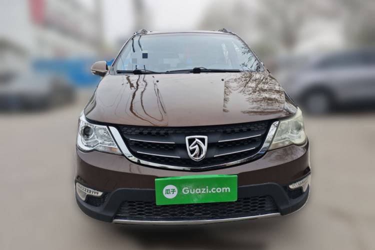 Used Baojun 730 2014 1.5L manual luxury trim 7 seats
