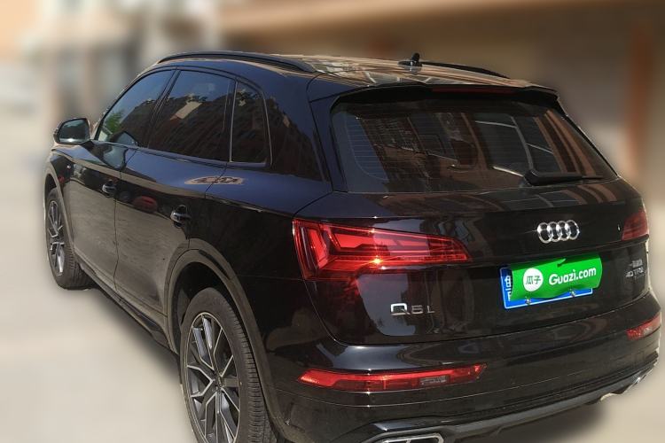 Used Audi Q5L 2025 Facelift 45th Anniversary Collector's Edition 40 TFSI Luxury Dynamic Version Rear Left 45 Deg