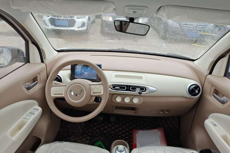 Used Wuling Hongguang MINIEV 2025 Four-Door Version Advanced Edition