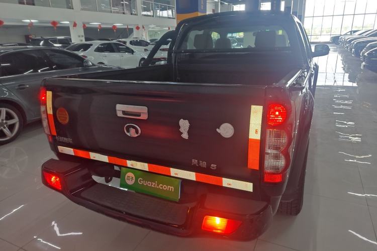 Used Great Wall Wingle 5 2017 2.0T European Version Diesel Two-Wheel Drive Elite Plus Big Double-Cab GW4D20D