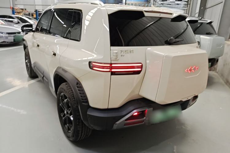 Used Formula Leopard Titanium 3 2025 501 km Range Rear-Wheel Drive Intelligent Driving Max Edition
