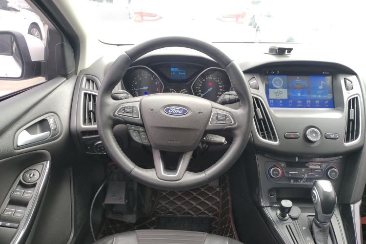 Used Ford Focus 2017 Hatchback 1.6L Automatic Fashion Edition Smart Drive Version