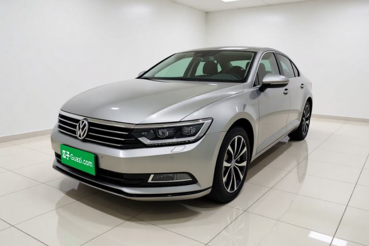 Used Volkswagen Magotan 2017 330TSI DSG Luxury Model Guazi used car, China used car export, Used car for sale, Used  cars, Cheapest cars for sale