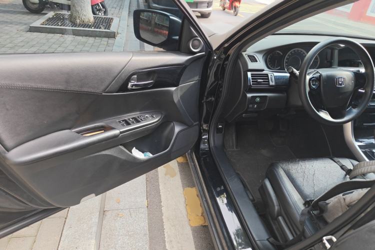 Used Honda Accord 2016 2.0L Comfort Edition
