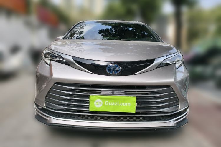 Used Toyota SIENNA 2021 2.5L Hybrid Premium Edition