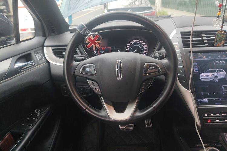 Used Lincoln MKC 2017 2.0T Two-Wheel Drive Deluxe Edition