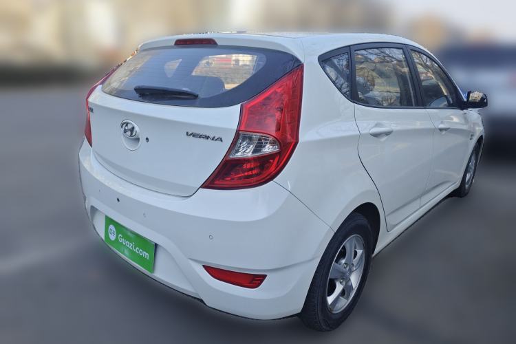 Used Hyundai Verna Ray 2014 1.4L Automatic GLX
