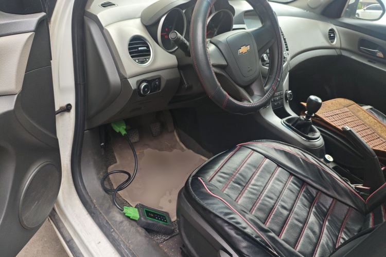 Used Chevrolet Cruze 2013 1.6L SL MT
