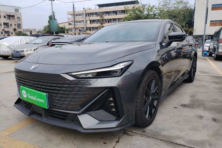 Used CHANGAN UNI-V 2022 1.5T Prestige Version