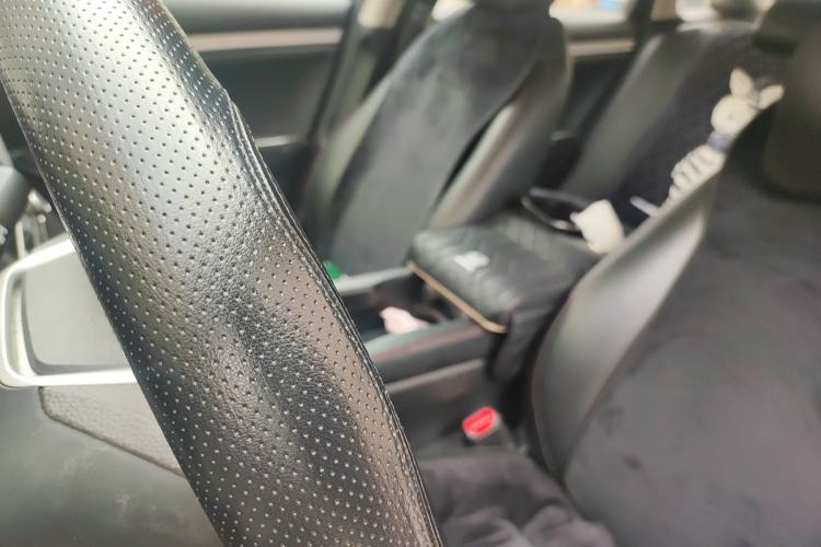 Used Honda Civic 2016 220TURBO CVT Luxury Edition Left Front Seat