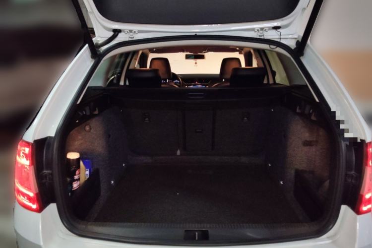 Used Skoda Octavia 2015 1.8T Yizhen Travel Edition