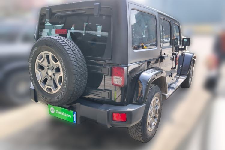 Used Jeep Wrangler 2017 3.0L Sahara Four-Door Comfort Edition