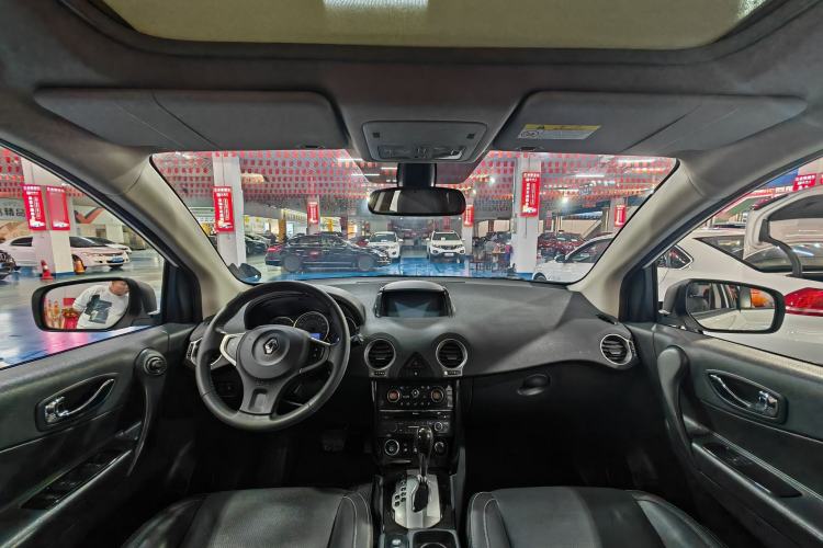 Used Renault Koleos 2015 2.5L 4x4 Comfort Edition
