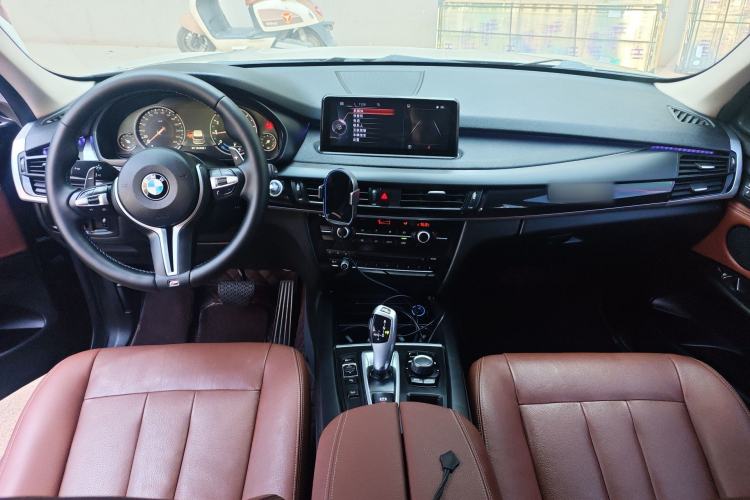 Used BMW X5 2018 xDrive35i Standard Model Small Screen Fabric Middle East