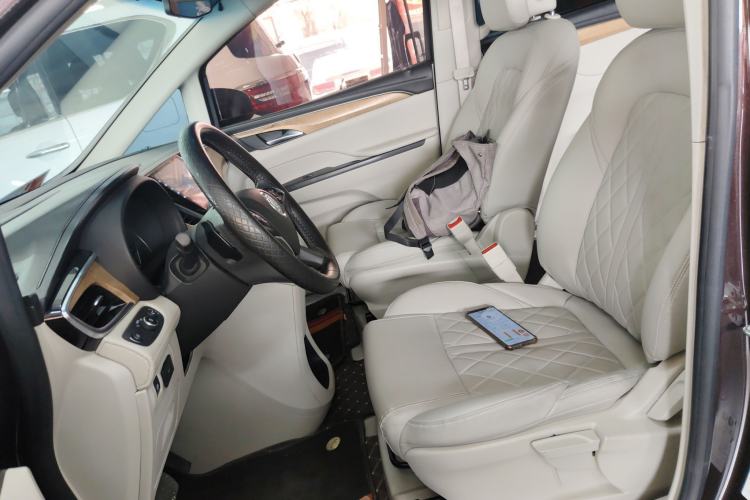 Used Buick GL8 2017 ES 28T Comfort Model China V Standard
