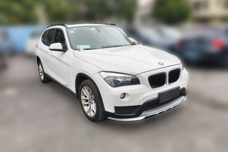 Used BMW X1 2015 sDrive18i Fashion Upgrade Edition Front Right 45 Deg
